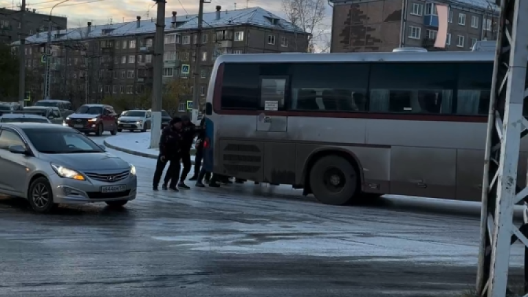 Мэр Братска извинился за "работу" дорожной службы и пообещал провести работу над ошибками